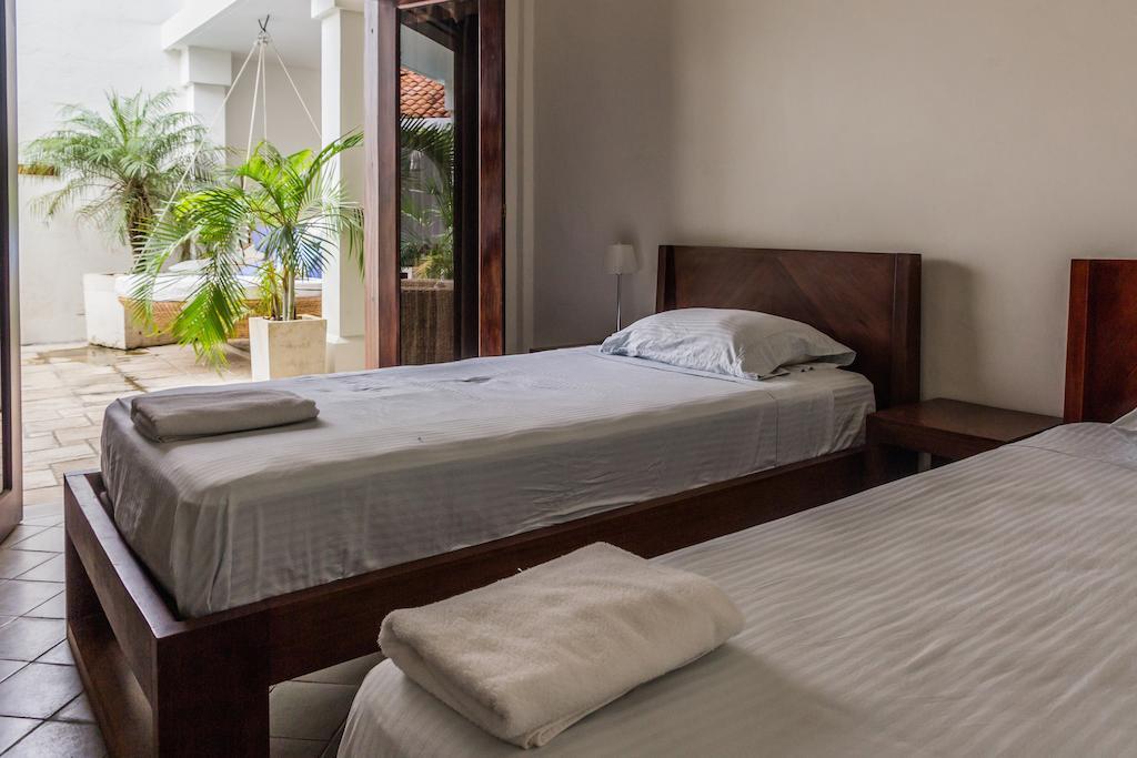 Hotel Azul Leon Room photo